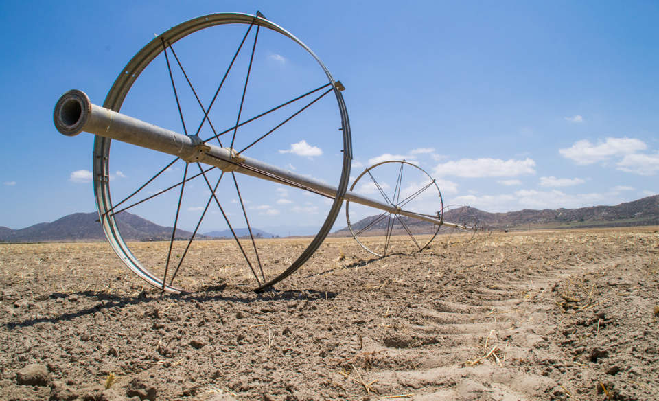 farm_drought_pipes