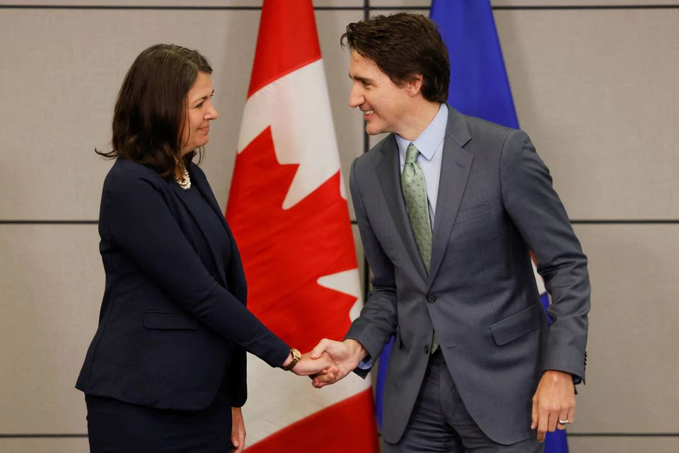 Alberta Premier Danielle Smith meets with Canada's Prime Minister Justin Trudeau as Provincial and Territorial premiers gather to discuss healthcare in Ottawa, Ontario, Canada, February 7, 2023. REUTERS/Blair Gable
